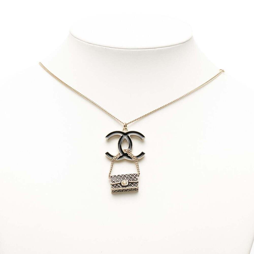 CHANEL Authentic Black Pearl Logo Necklace - Picture 6 of 6